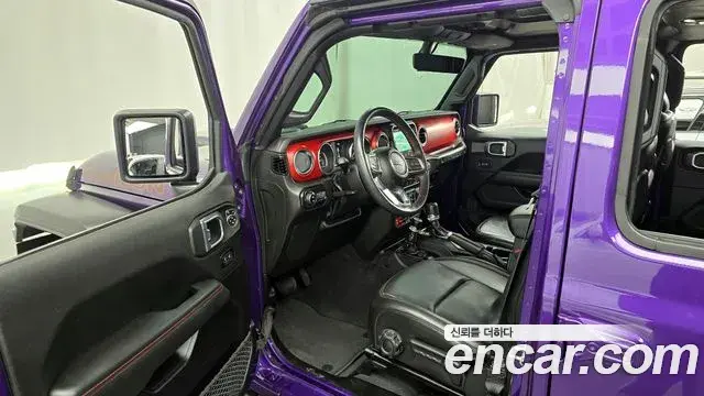 Jeep Wrangler 2023 — ფოტო 6/20