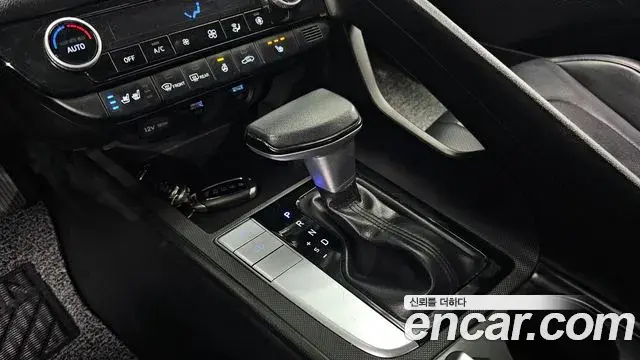 Hyundai The New Avante Hybrid 2022 — Şəkil 12/20