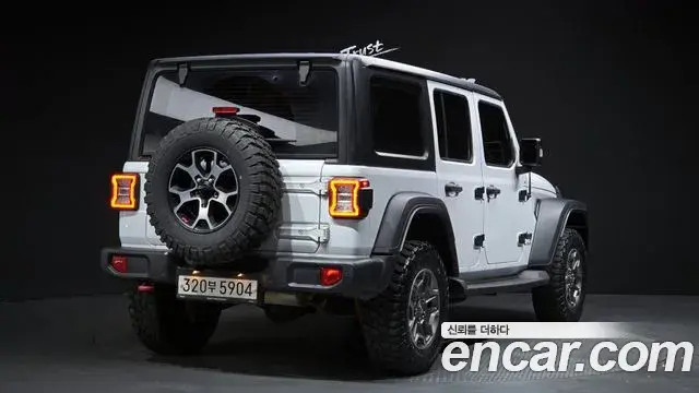 Jeep Wrangler 2018 — Şəkil 9/20