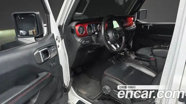 Jeep Wrangler 2018 — Şəkil 10/20