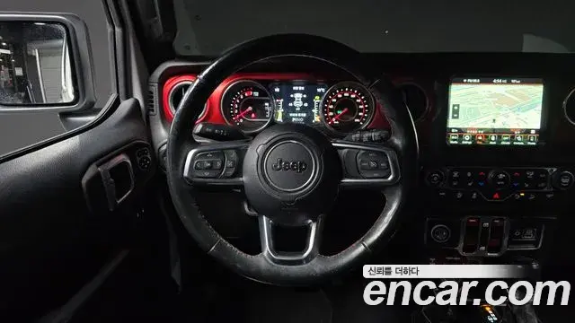 Jeep Wrangler 2018 — Şəkil 19/20