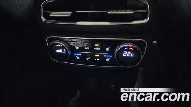 Genesis GV80 2020 — ფოტო 17/20