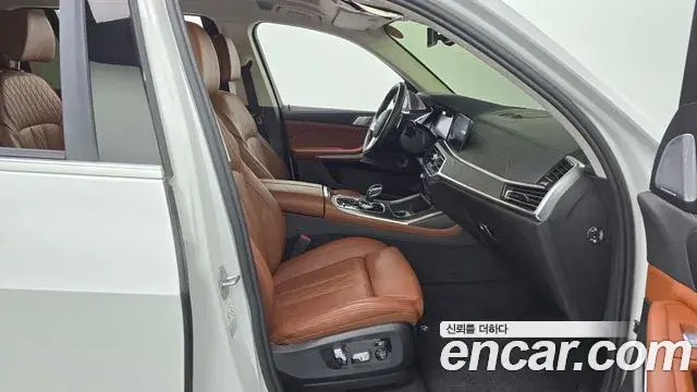 BMW X7 2022 — ფოტო 12/20