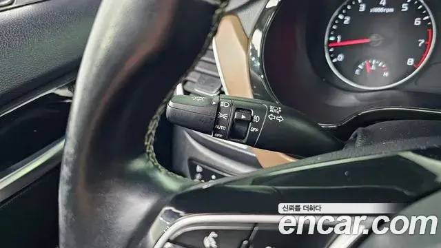 Kia Seltos 2021 — ფოტო 11/20