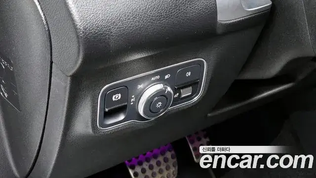 Mercedes-Benz GLB-Class 2022 — Şəkil 5/20