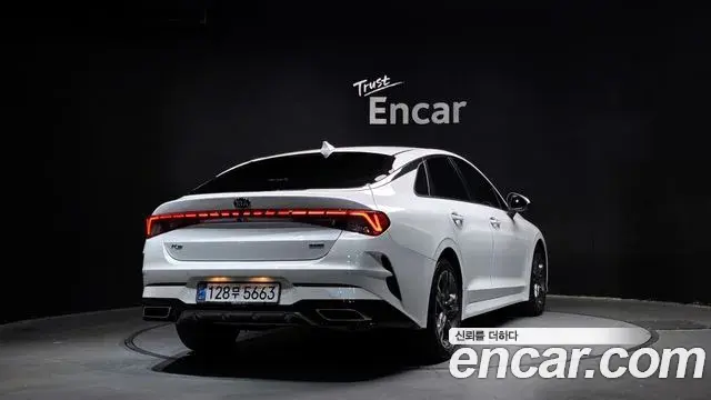Kia K5 2021 — Şəkil 15/20