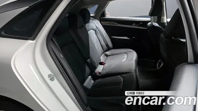 Kia K5 2021 — Şəkil 9/20