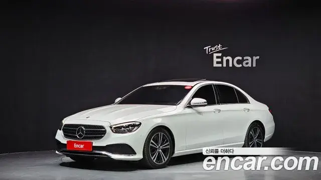 Mercedes-Benz E-Class 2020 — Фото 1/20