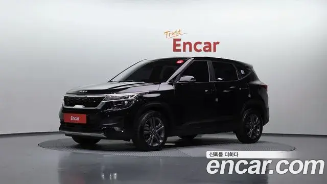 Kia Seltos 2022 — ფოტო 17/20