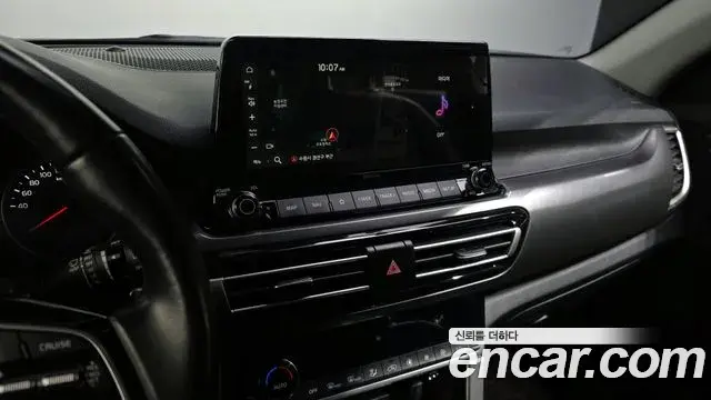 Kia Seltos 2022 — ფოტო 2/20