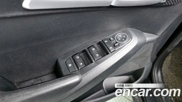 Kia Seltos 2022 — ფოტო 10/20