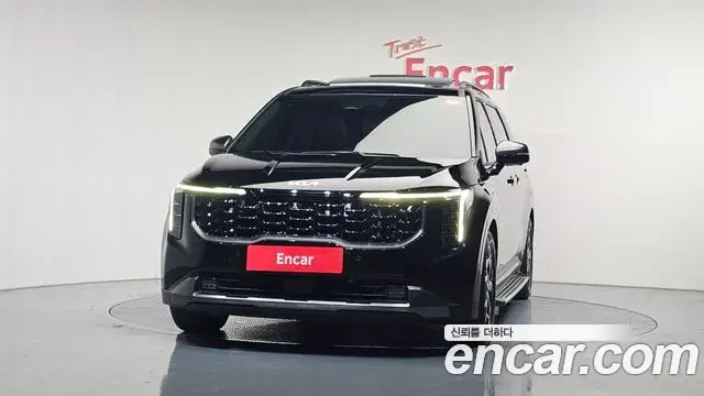 Kia Carnival 2023 — Фото 3/20