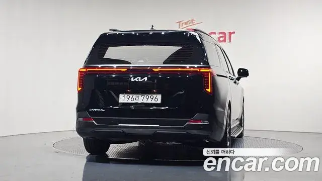 Kia Carnival 2023 — Фото 4/20