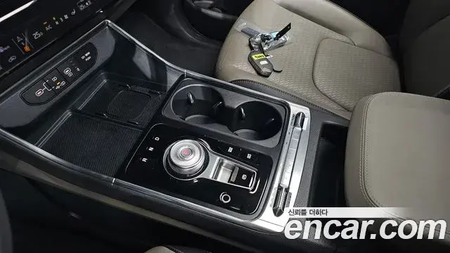 Kia Carnival 2023 — Фото 9/20