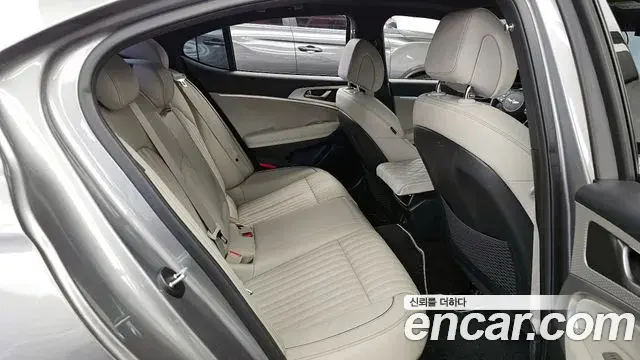 Genesis G70 2021 — Şəkil 15/20