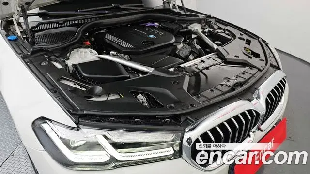 BMW 5 Series 2022 — Şəkil 19/20