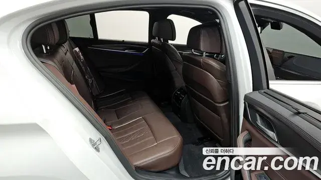 BMW 5 Series 2022 — Şəkil 2/20