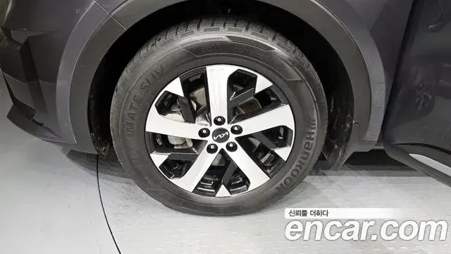 Kia Sorento 2022 — Фото 5/20