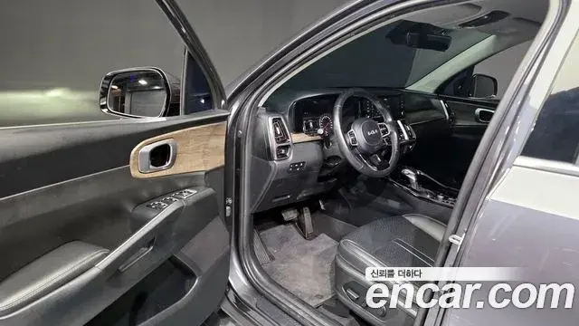 Kia Sorento 2022 — Фото 10/20