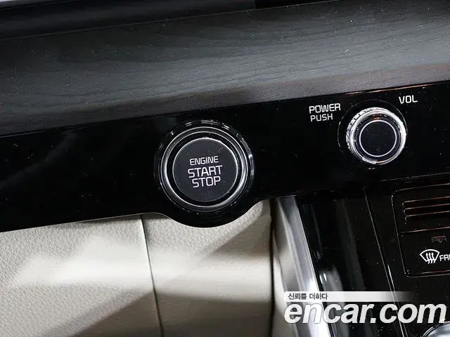 Kia Carnival 2023 — Фото 11/20