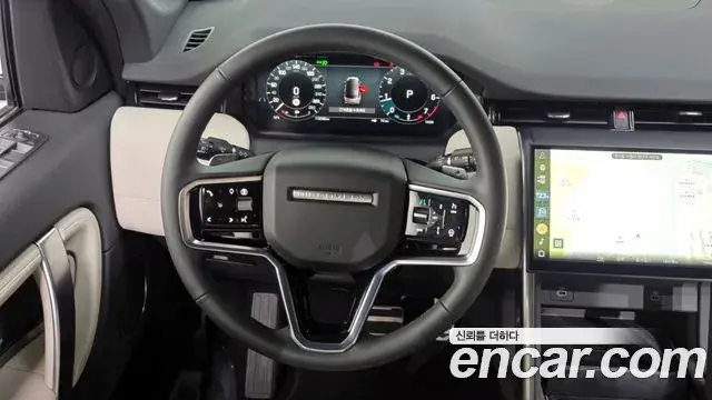 Land Rover Discovery Sport 2025 — Фото 13/20