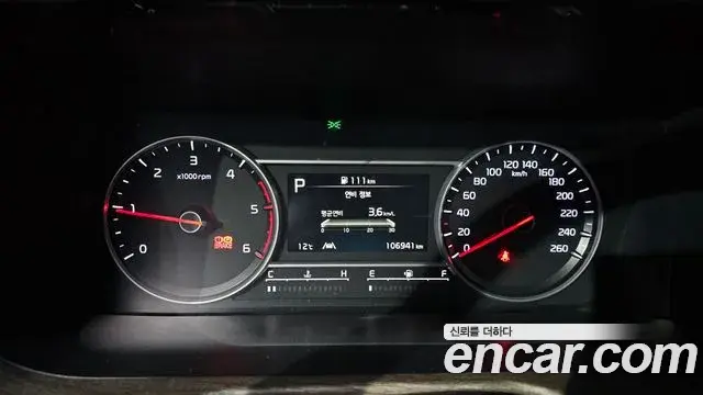 Kia Sorento 2021 — Фото 8/20
