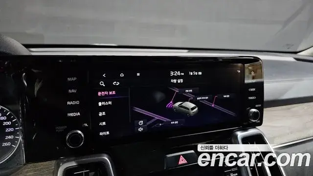 Kia Sorento 2021 — Фото 16/20