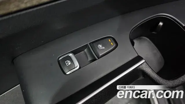 Kia Sorento 2021 — Фото 18/20