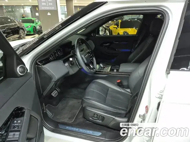 Land Rover Range Rover Evoque 2025 — Photo 13/20