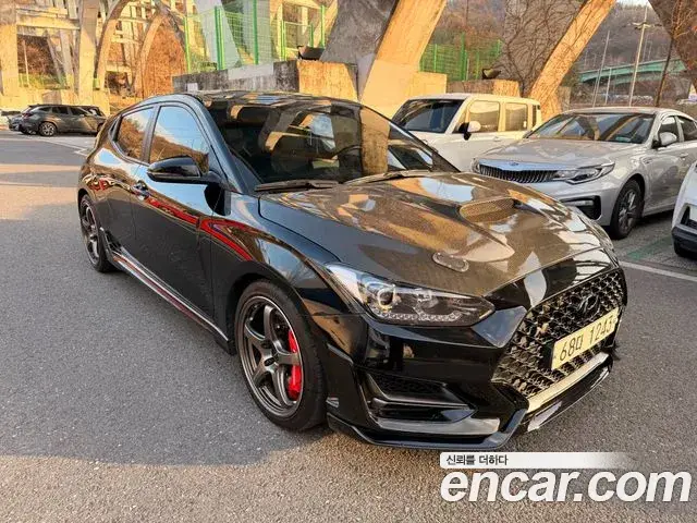 Hyundai Veloster 2019 — Фото 8/18