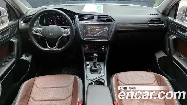 Volkswagen Tiguan Allspace 2023 — Фото 7/20