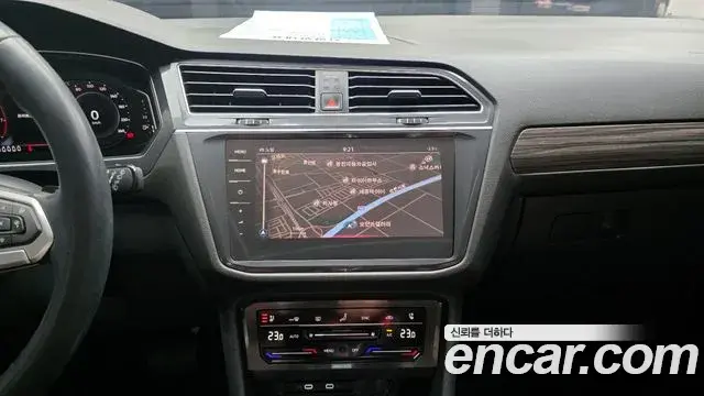 Volkswagen Tiguan Allspace 2023 — Фото 14/20