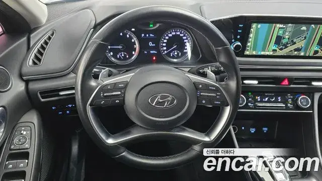Hyundai Sonata 2020 — Фото 13/20