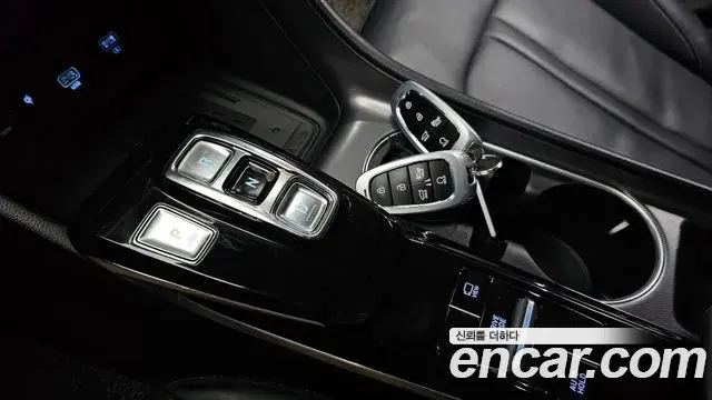 Hyundai Sonata Hybrid 2020 — ფოტო 18/20