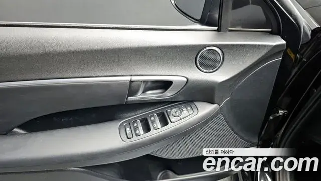 Hyundai Sonata Hybrid 2020 — ფოტო 17/20