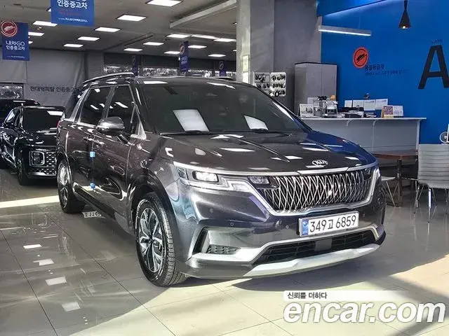 Kia Carnival 2021 — Фото 6/20