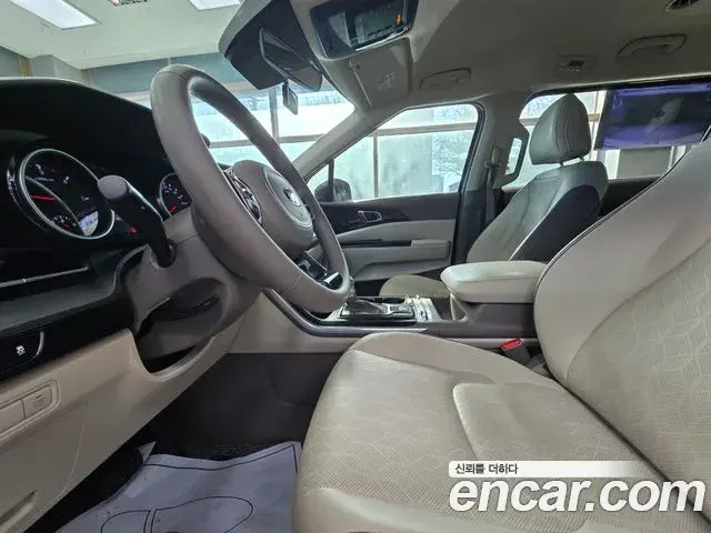 Kia Carnival 2021 — Фото 7/20