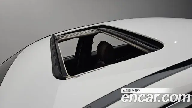 Mercedes-Benz E-Class 2018 — Şəkil 18/20