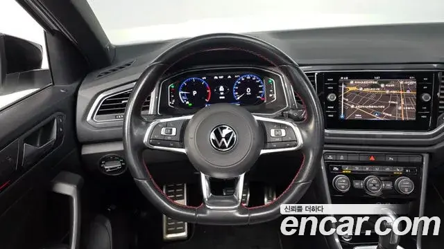 Volkswagen T-Roc 2021 — ფოტო 9/20