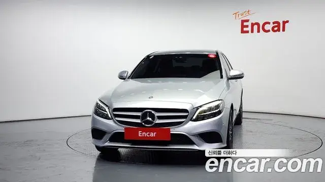Mercedes-Benz C-Class 2019 — Şəkil 17/20