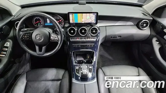 Mercedes-Benz C-Class 2019 — Şəkil 19/20