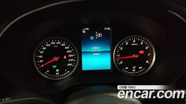 Mercedes-Benz C-Class 2019 — Şəkil 14/20