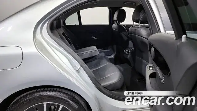 Mercedes-Benz C-Class 2019 — Şəkil 3/20