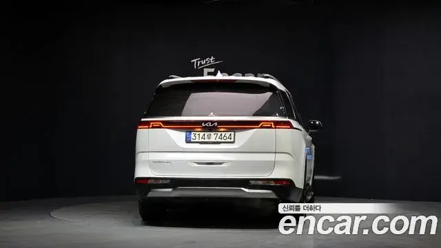 Kia Carnival 2021 — Şəkil 16/20