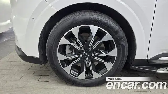 Kia Carnival 2021 — Şəkil 12/20