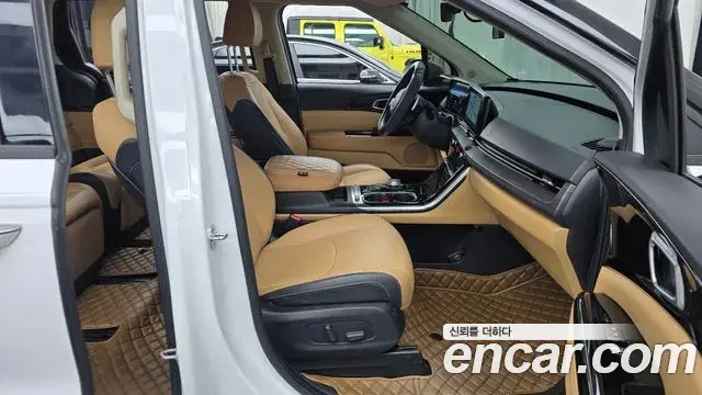 Kia Carnival 2021 — Şəkil 8/20