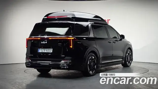 Kia Carnival 2025 — Фото 2/20