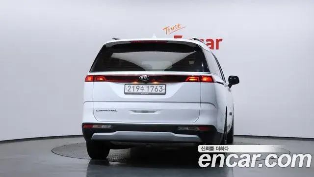 Kia Carnival 2020 — Şəkil 12/20