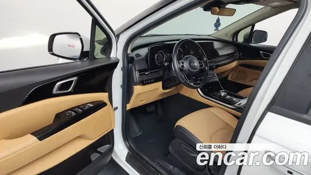 Kia Carnival 2020 — Şəkil 18/20