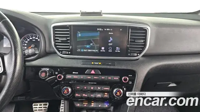Kia Sportage The Bold 2020 — ფოტო 1/20